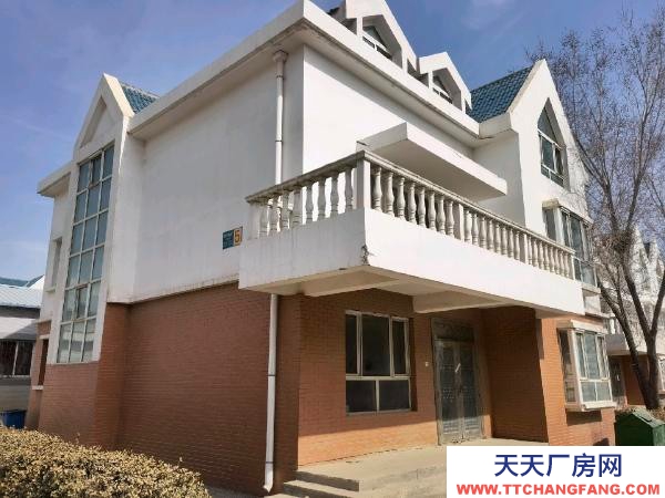 银川市金凤物资仓库 出租房为三层毛胚别墅，每层大通间120平米；物业管理，