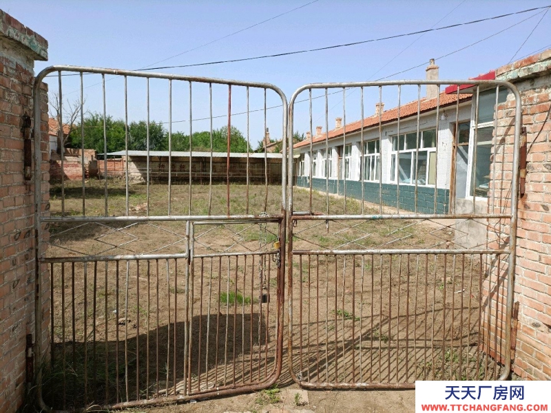 张家口 张北县  (出租) 正房9间大院600平米