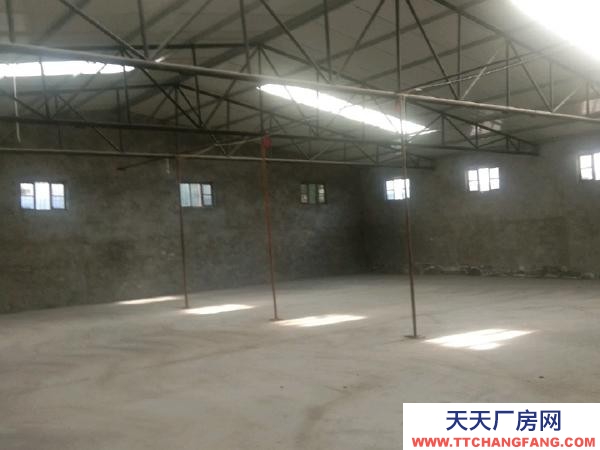 银川市兴庆肉制品厂房 五百平米库房带5间住房水电齐全整体出租，房租可议