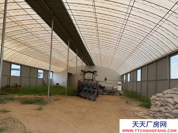 银川市兴庆机加工厂房 水电齐全 交通方便 高度 宽度16m 长度90m