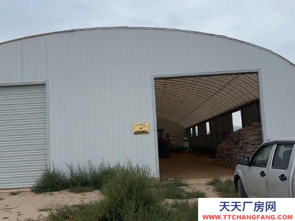 银川市兴庆机加工厂房 水电齐全 交通方便 高度 宽度16m 长度90m