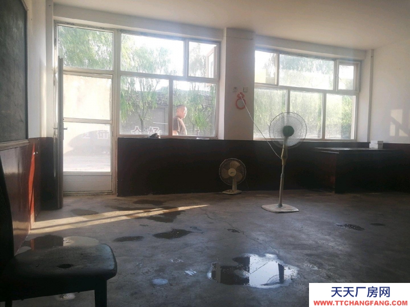张家口 怀安 (出租) 现有前后个24间房。可办公。可放东西