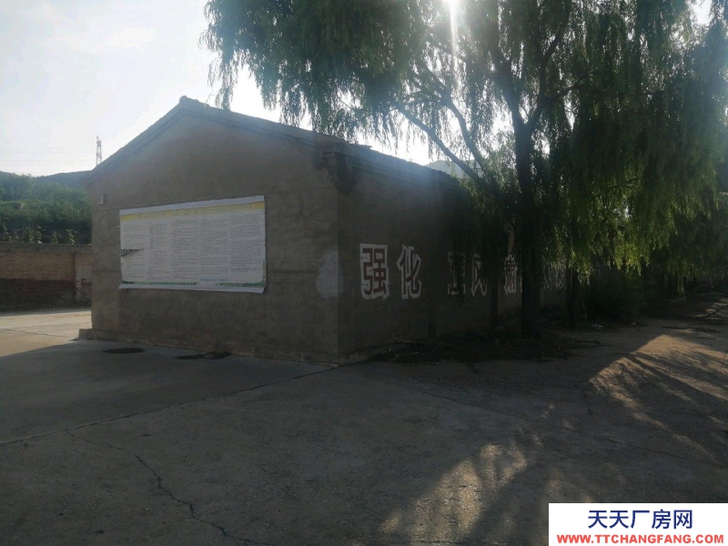 张家口 怀安 (出租) 现有前后个24间房。可办公。可放东西