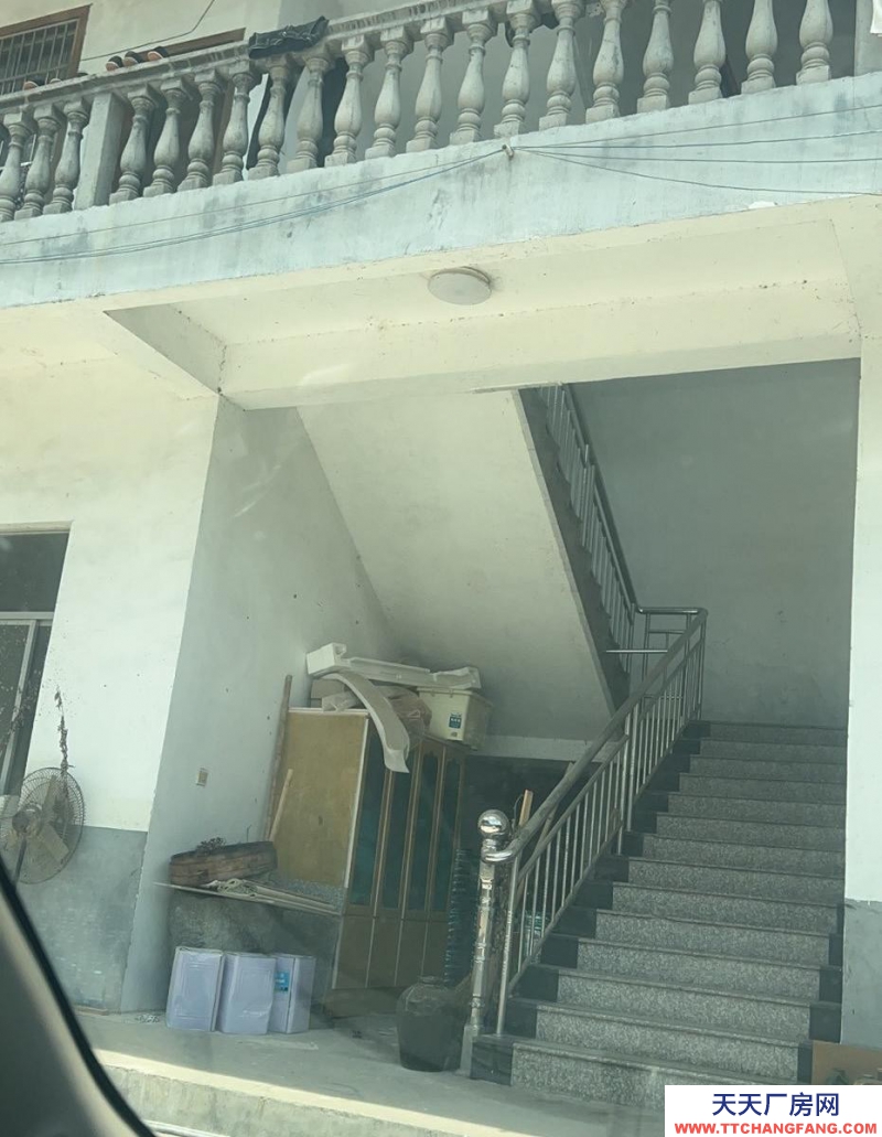 金华市磐(出售) 工业园区，有住房。有停车场 医疗器材 珠宝加工