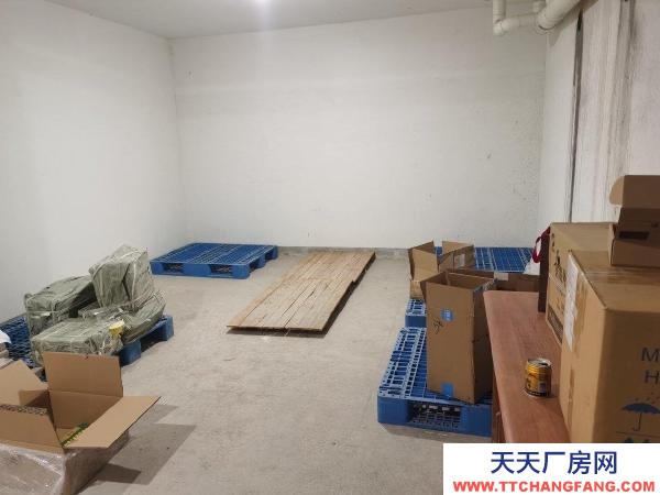 银川市兴庆物资仓库 丽景南街82平米库房出租