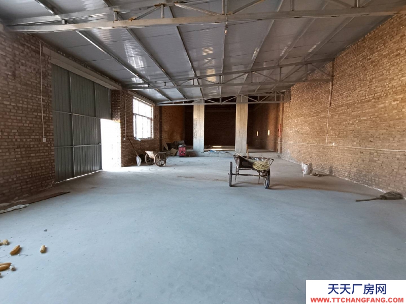 张家口 万全  (出租) 进出方便，有上下水，有三相电