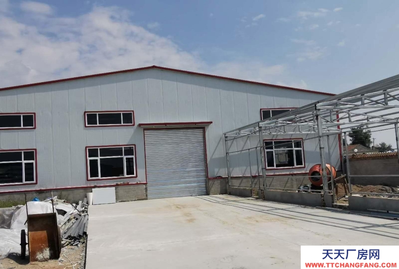 张家口 万全  (出租) 207国道边，交通便利，水电齐全！