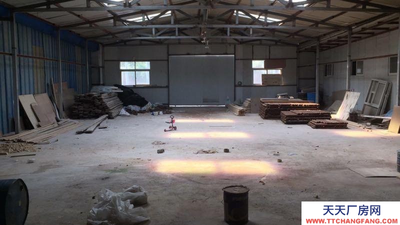 张家口 怀来 (出租) 两个库房1000平米，有十间住房，可办公用