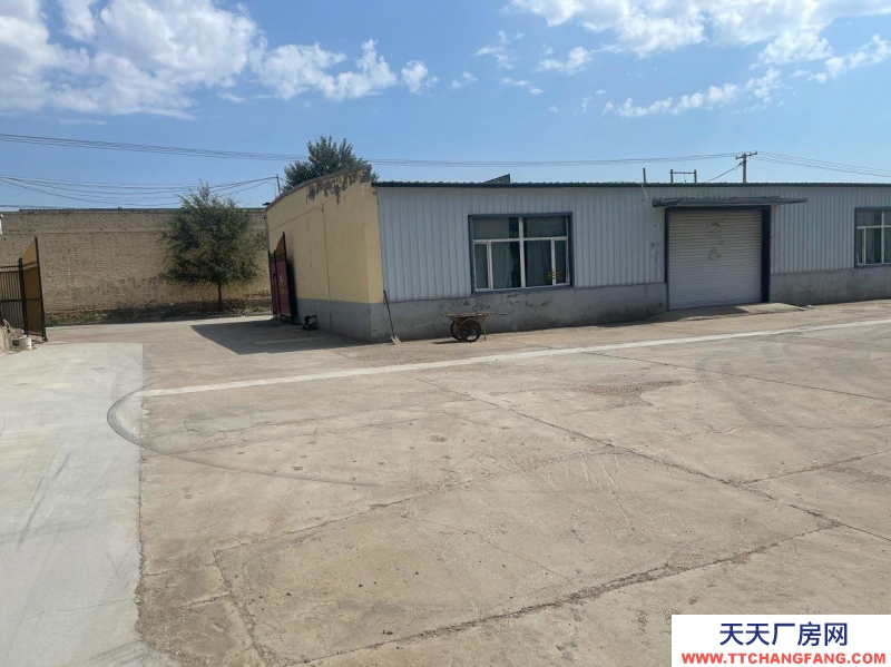(出租) 包头厂房干净平整可进大车，有三相电，自来水