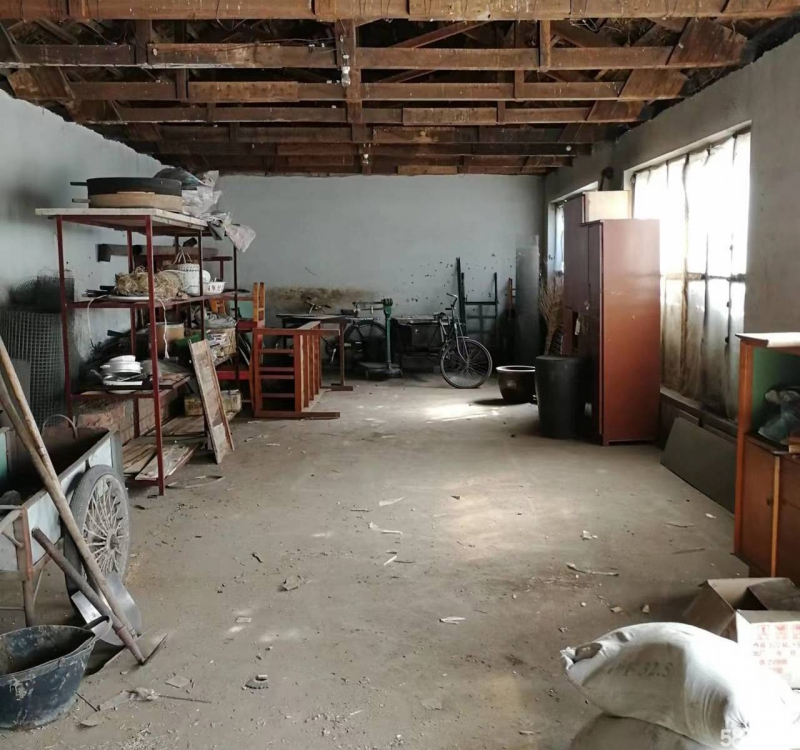 (出租) 包头水泥仓库坐落于原草原水泥厂后面，离110国道1公里，进出车方便。图1