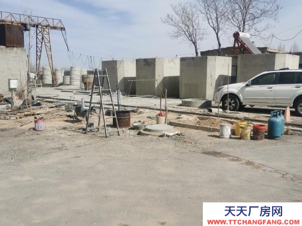 银川市贺兰机加工厂房 厂地属于建设用地，可建库房，可租赁，可放置。