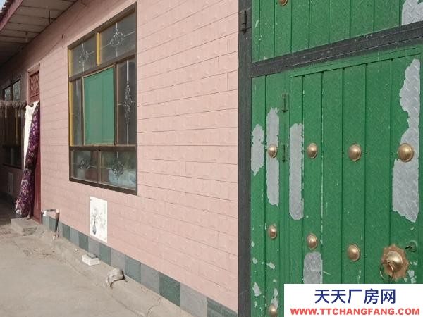 银川市贺兰机加工厂房  急用钱，现将自家农村院子出售，可建大棚库房，需要老板联系