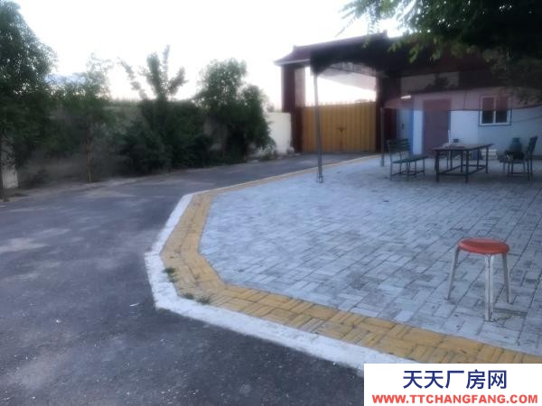 银川市贺兰机加工厂房  八亩大的可建设用地，也可生产。低价转让。