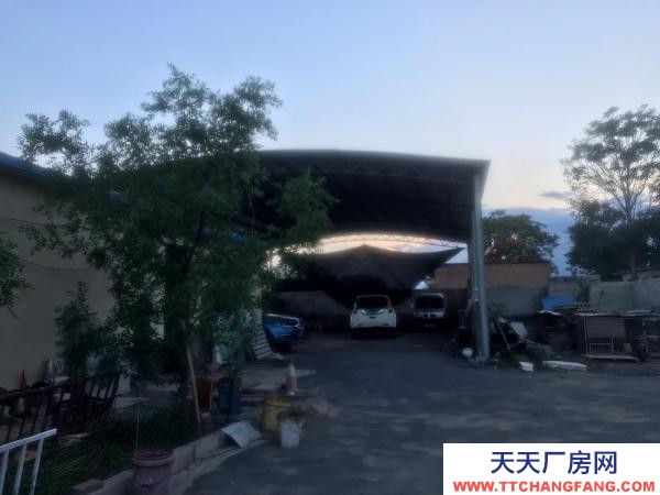 银川市贺兰机加工厂房  八亩大的可建设用地，也可生产。低价转让。
