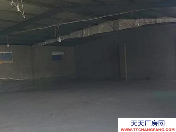 银川市永宁物资仓库  库房四百多平米，五间砖房二百多平米，独门独院