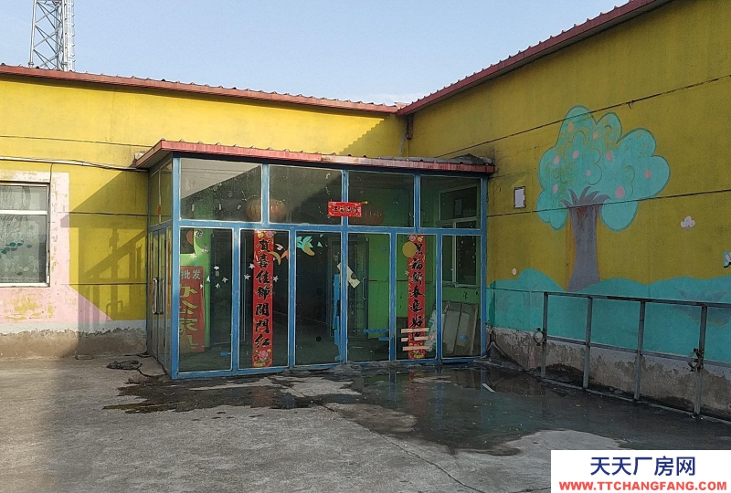 (出租) 土默特右旗厂房出租，水电暖齐全（三相电)。配套大院，停车方便