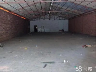 铁峰汽贸城南500米，200平米直筒库房，另外有平房人图1