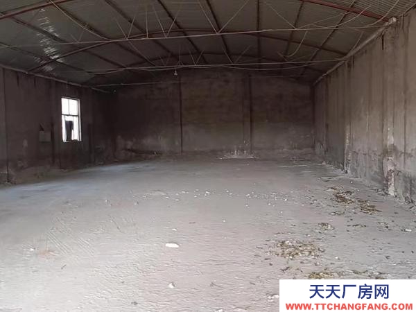 石嘴山市大武口加工厂房  交通便利，租金便宜，带住房5间有意的联系