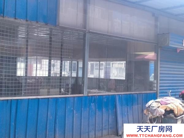 石嘴山市大武口物资仓库 大坝市场位置优越！进出方便，价格实惠，可议价！