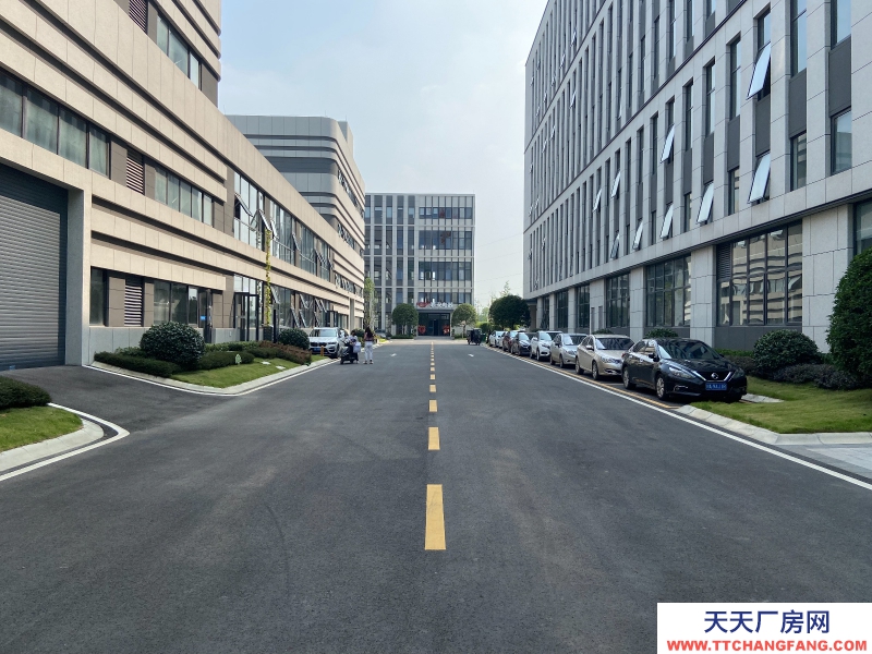 天府新区厂房！新机场高速口！可租可售！800平起