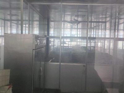 (出租) 鄂尔多斯房间有天然气、食品加工隔断，搬生产设备就可开工生产图1