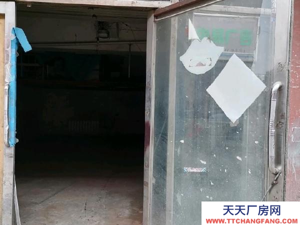 鸡冠阳光家园一楼车库，75平米。