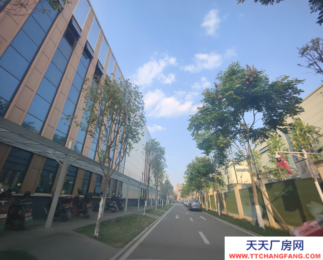 臻贵品质！你值得拥有！新都区高品质厂房！现房出租！