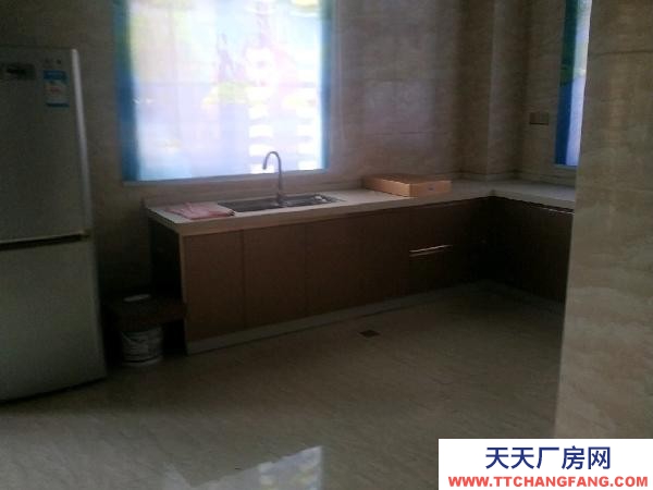 福州市福清物资仓库 连体楼出租，一楼车库600平米