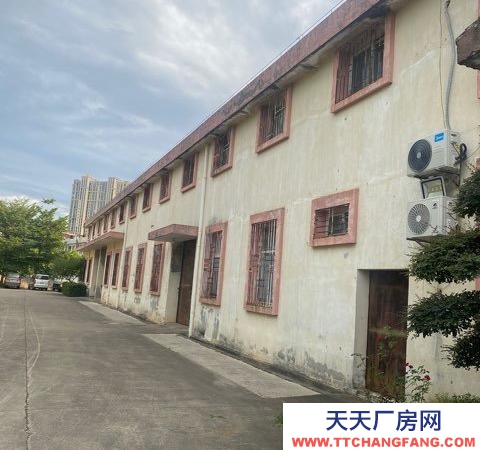 福州市福清物资仓库 高度八米交通便利沿大路可以进出集装箱车