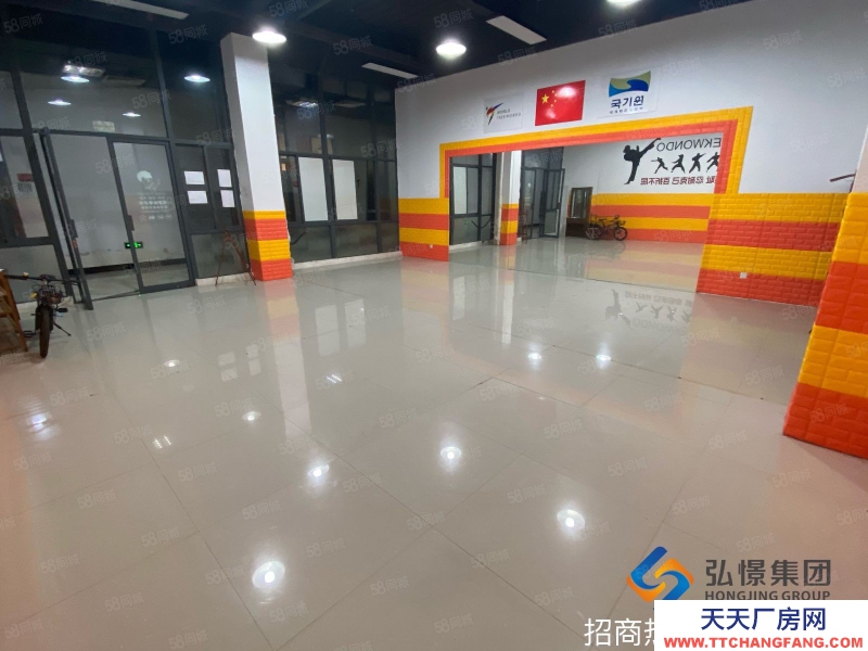 舟山市定海(出租) 102平方大通间仓库，进出方便，可用来存放物品