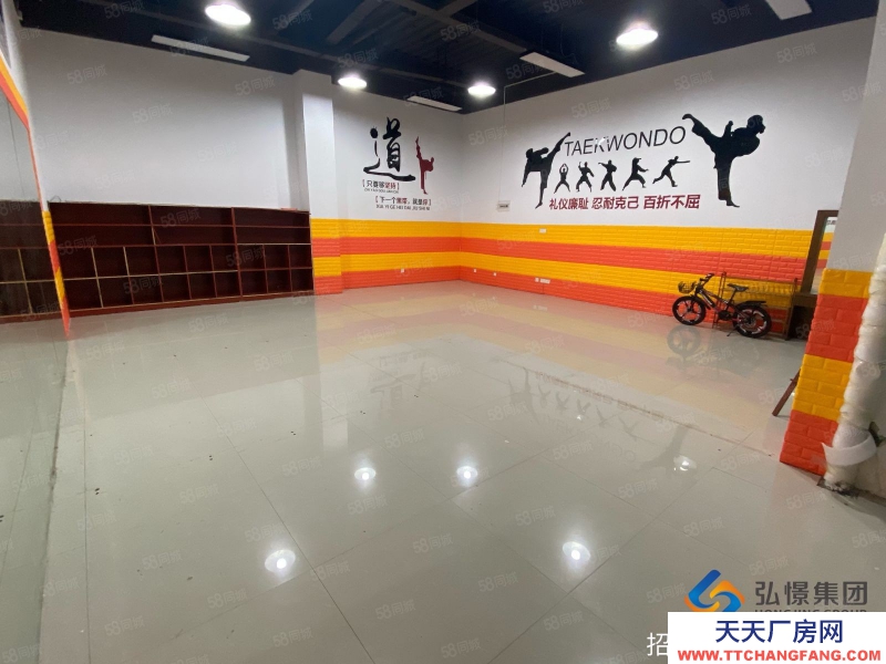 舟山市定海(出租) 102平方大通间仓库，进出方便，可用来存放物品