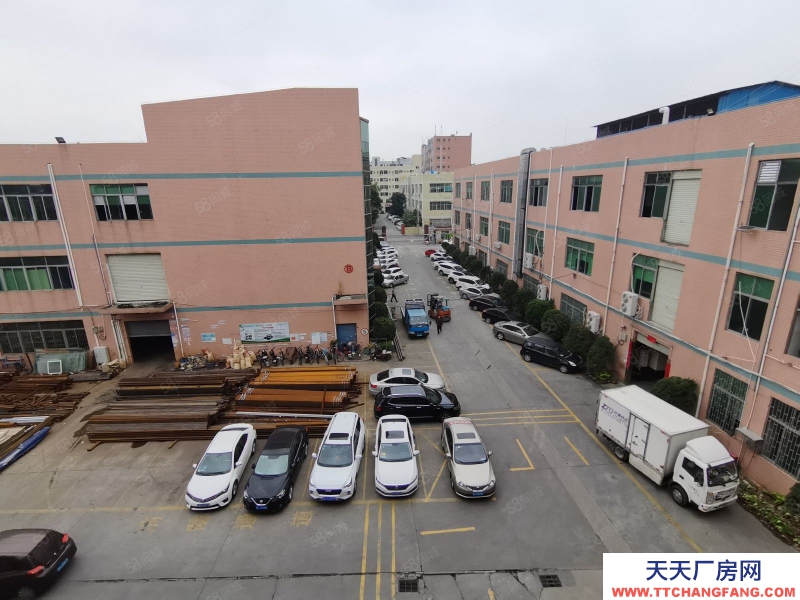 (出租) 广州白云均禾厂房仓库10000方300起全新地坪漆证件齐全五金机械仓库