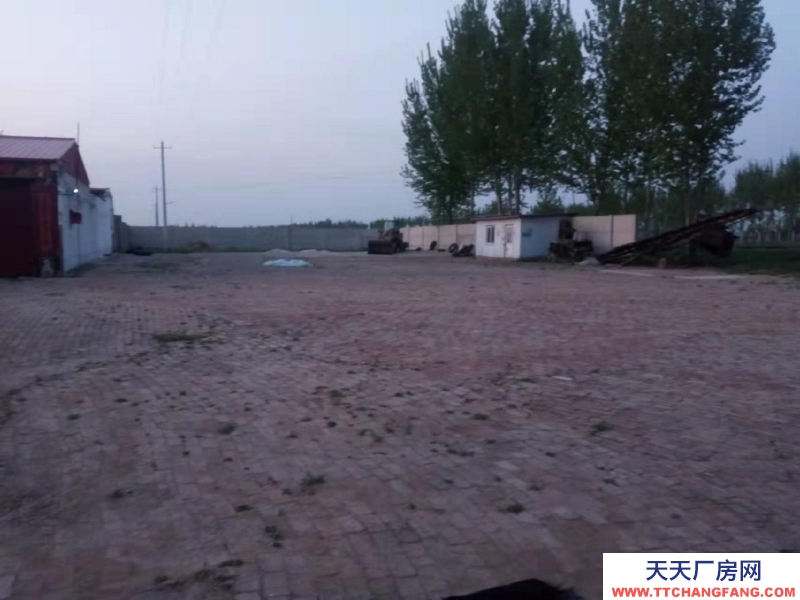 沧州 南皮(出售) 新霞线路边，地面广阔交通便利，可租可售。