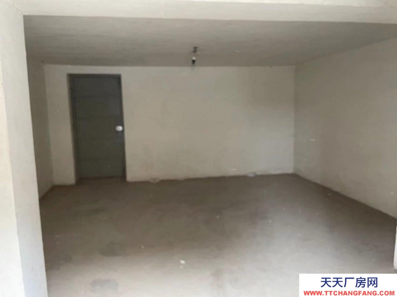 沧州 肃宁(出售) 卫生小区一楼车库41平米，，可以存货物，方便好停车！