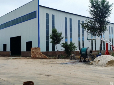 沧州 孟村(出租) 新冷冻饮品车间，位置好。航车10吨每一跨，两台？图1