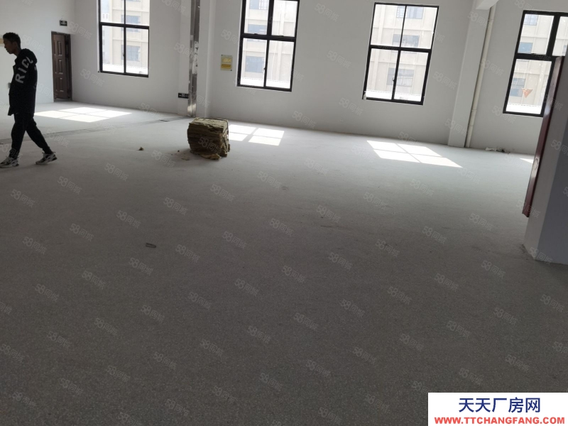 台州市黄岩(出租) 出租，黄岩江口工业区独门独院9000平米  水果制品