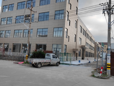 台州市黄岩(出售) 出售北城小微园区共三层厂房，共2700平，层高8米，税收少 水果制品图1