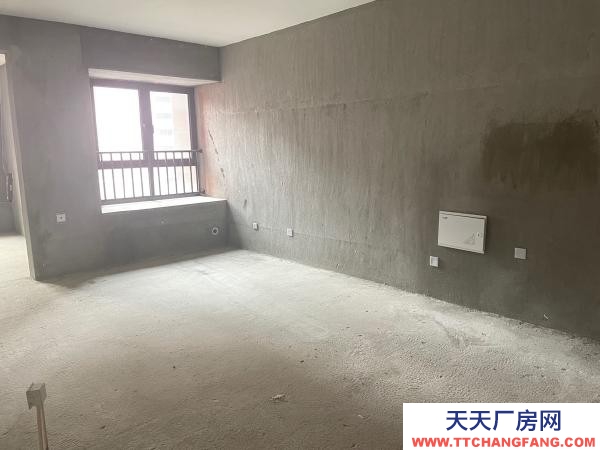 福州市永泰物资仓库 毛坯出租，电梯9楼，可以做仓库，居家使用，附带车位一个