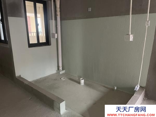 福州市永泰物资仓库 毛坯出租，电梯9楼，可以做仓库，居家使用，附带车位一个