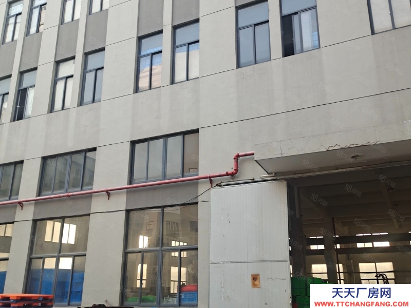 台州市路桥(出售) 厂房在工业区，交通方便，马上可以办证件。   冷冻饮品