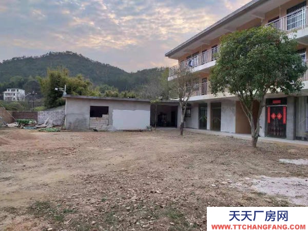 赣州市赣县机加工厂房 河边有不动证、厂房出租出售（可以合伙开发民宿、农家乐）