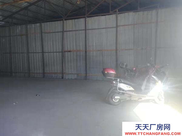 向阳地点好，位置好，库房大