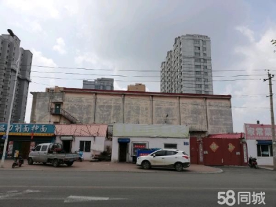 前进位于光华街肿瘤医院四线站点，临街独门独院，有动力电 大型超市