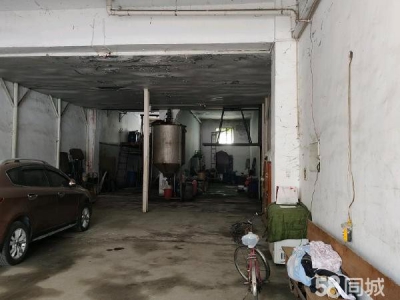 东风个人饲料加工厂房，市区内方便！