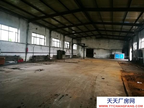 阳明举架高，有独立大院，有场地，库房，变压器，水电方便 机加工厂房
