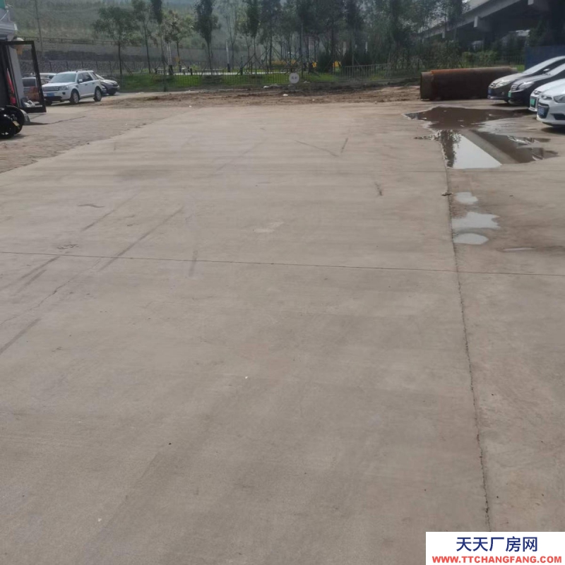 承德 双桥(调味品厂房出租) 出租双桥迎宾路南互通公交枢纽站对面大院