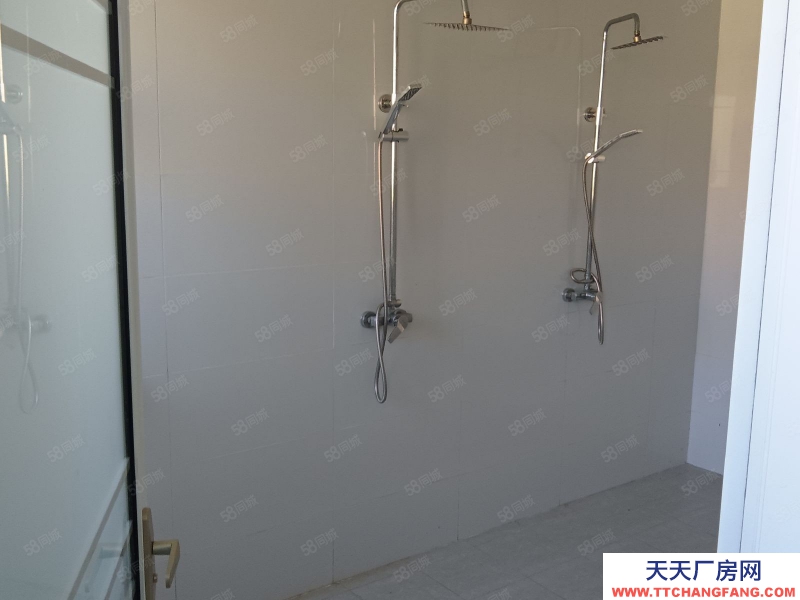 承德 开发区(肉制品厂房出租) 占地20亩 建筑用地 房屋2000平 交通便利 空气能地暖