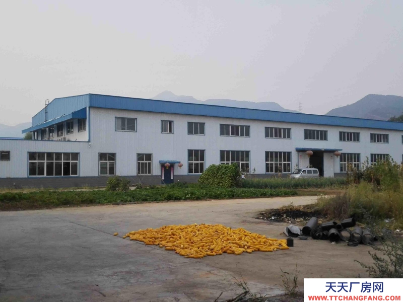 承德 开发区(腌腊肉制品厂房出售) 位于承德市开发区鸡冠山大桥南