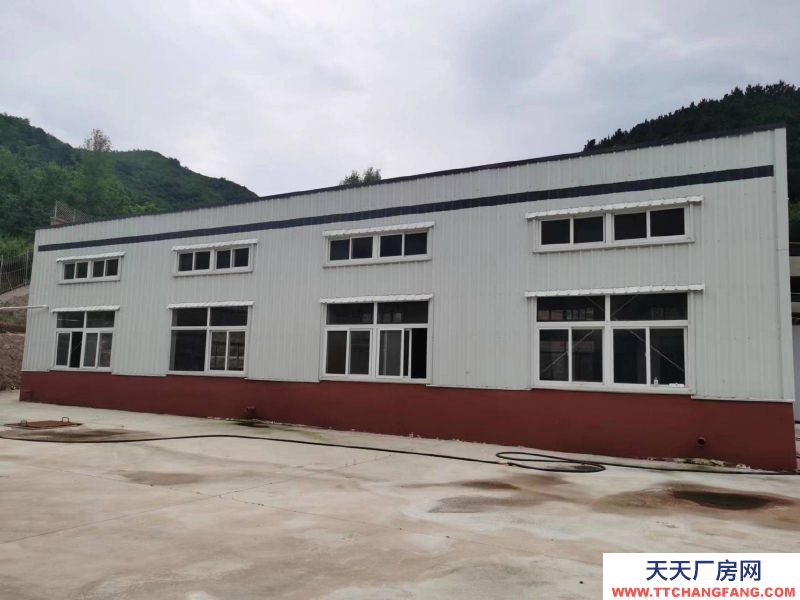 承德 承德县(出租) 乳制品厂房单层钢结构，层高8米，厂区道路宽敞，四面环山。