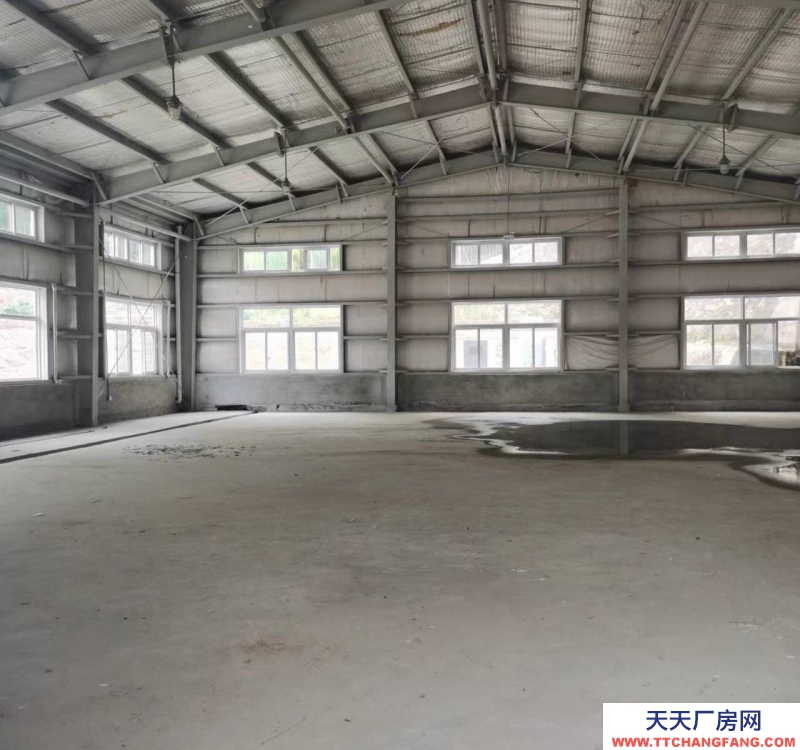 承德 承德县(出租) 乳制品厂房单层钢结构，层高8米，厂区道路宽敞，四面环山。